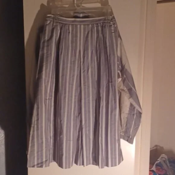 SIZE 10 JAEGER 2 PIECE SUIT - Picture 4 of 6